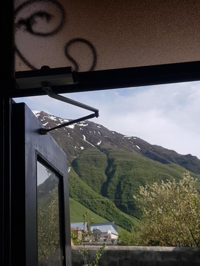 Cozy House Kazbegi Hotell Eksteriør bilde